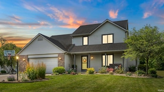 6408 E Edgewood Dr, Churubusco, IN 46723