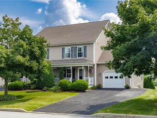 28 Ketcham Dr, Essex Junction, VT 05452