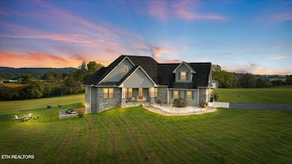 1126 Cross Valley Rd, La Follette, TN 37766