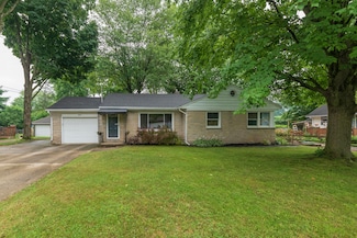 3026 Leigh Ave, Kalamazoo, MI 49048