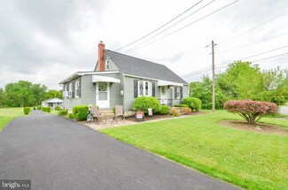 1942 Weilers Rd, Alburtis, PA 18011