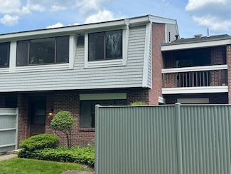 214 Greenbrook Dr, Stoughton, MA 02072