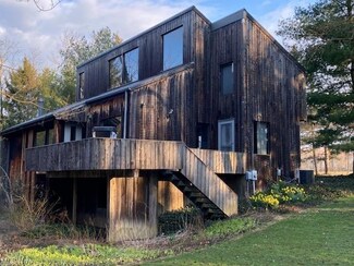 786 Akron Rd, Wadsworth, OH 44281