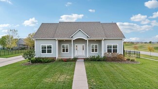 5181 N Brookstone St, Bel Aire, KS 67226