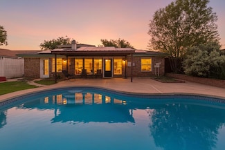 5719 2nd St, Lubbock, TX 79416