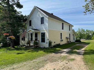 6172 W River St, Alanson, MI 49706
