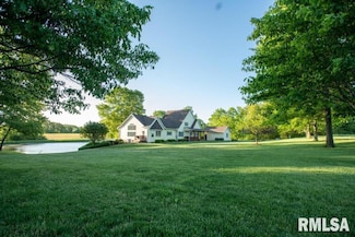 19132 Powerline Rd, Grafton, IL 62037