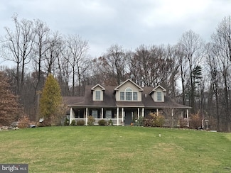 70 S Park Ave, Mertztown, PA 19539