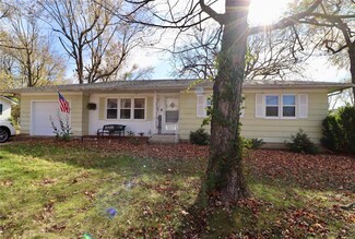 247 Kuhn St, Lebanon, MO 65536