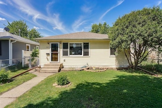 5107 James Ave N, Minneapolis, MN 55430