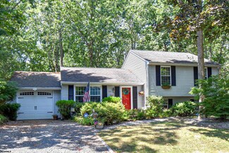 704 Moonraker Ct, Galloway, NJ 08205