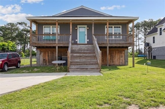205 Messick Rd, Poquoson, VA 23662
