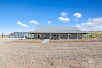 6742 Melmont Rd, Melba, ID 83641