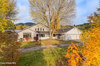 10 Lewiston Ave, Pinehurst, ID 83850