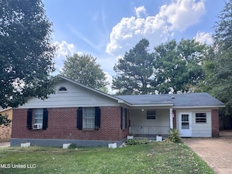 8355 Greenbrook Pkwy, Southaven, MS 38671