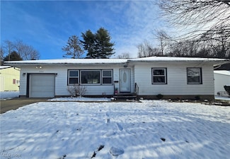 608 Highland Blvd, Coshocton, OH 43812