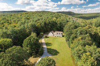 29 General Knox Rd, Weare, NH 03281