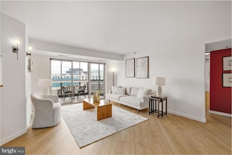 900 N Stafford St Unit 2330, Arlington, VA 22203
