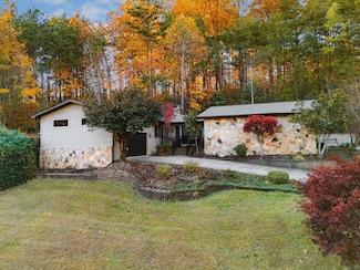 1211 Forest Circle Dr, Corbin, KY 40701