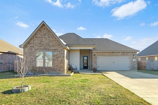 1477 Cameron Ct, Moss Bluff, LA 70611