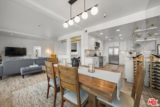 14630 Dickens St Unit 203, Sherman Oaks, CA 91403