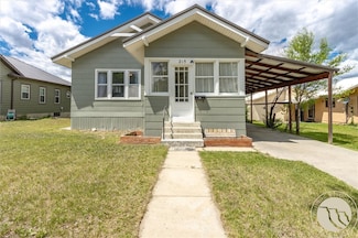 215 3rd St W, Roundup, MT 59072