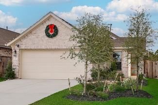 249 Trapper Creek Dr, Conroe, TX 77304