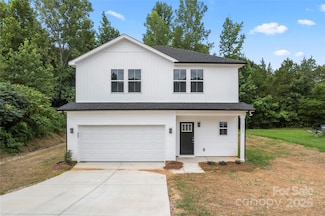 2448 Spruce St, Kannapolis, NC 28081
