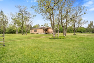 1001 E Stroker Rd, Crosby, TX 77532