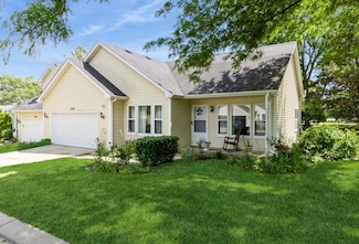 2343 Horned Owl Ct, Elgin, IL 60123