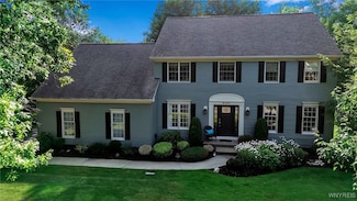 6280 Walnut Creek Dr, East Amherst, NY 14051