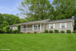 8805 E Long Lane Dr, Knox, IN 46534