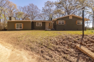 92 Fuqua Dr, Columbus, MS 39705
