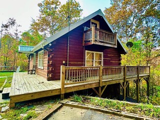 888 Jenkins Branch Rd N, Bryson City, NC 28713
