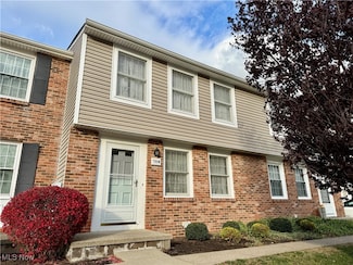 7391 Willow Run Dr, Mentor, OH 44060