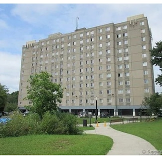 120 Huntington Turnpike Unit 208, Bridgeport, CT 06610