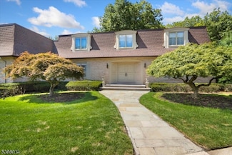 109 Churchill Dr, Clifton, NJ 07013