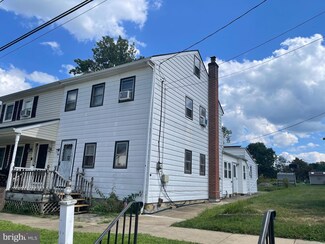208 2nd St, Fieldsboro, NJ 08505