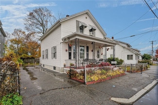172 Ivy St, East Providence, RI 02914