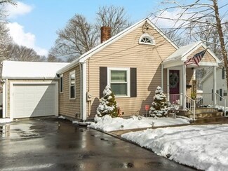 256 Gifford Ave, Somerset, MA 02726