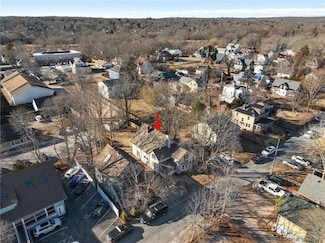 20 Cleveland St, Wakefield, RI 02879