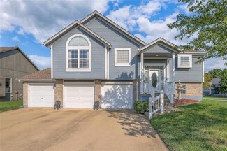 2312 SW Pheasant Trail, Lees Summit, MO 64082