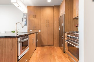 5-49 Borden Ave Unit 4K, Long Island City, NY 11101