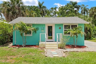27654 Tennessee St, Bonita Springs, FL 34135