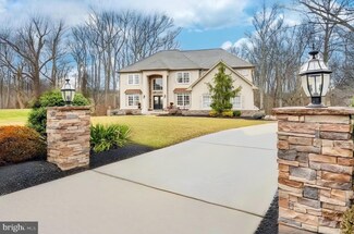 17 Lansbrook Ct, Sewell, NJ 08080