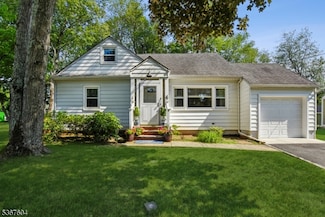 4 Holmes Ave, New Providence, NJ 07974