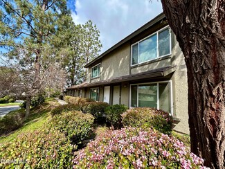 460 Serento Cir, Thousand Oaks, CA 91360