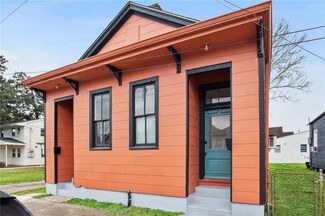 7632 Zimple St, New Orleans, LA 70118