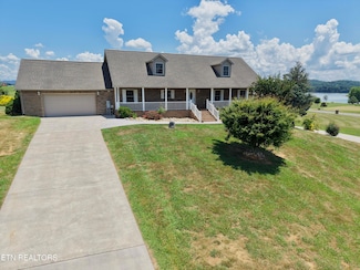 4013 Paradise Dr, Mooresburg, TN 37811