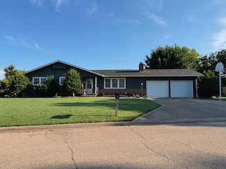 1620 Madison St, Eureka, KS 67045